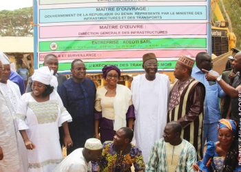 Émissaire du Président Talon : Abdoulaye Bio Tchané lance les travaux de bitumage de la route Guessou sud- Fo Bouré- Sinendé.
