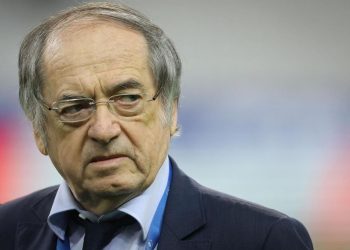 Coronavirus : Le football s&rsquo;arrête pour le moment en France