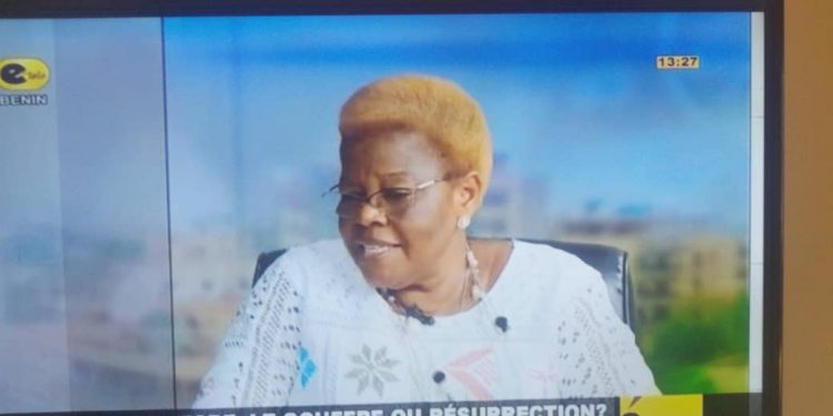 FCBE: UNE ANCIENNE MINISTRE DE YAYI LE SOUPÇONNE D’ÊTRE SOUS L&rsquo;EMPRISE DU CAMP JUSQU&rsquo;AU-BOUTISTE