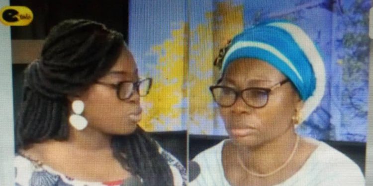 Harcèlement sexuel en milieu professionnel: Aïcha et Jessica exposent les causes et conséquences
