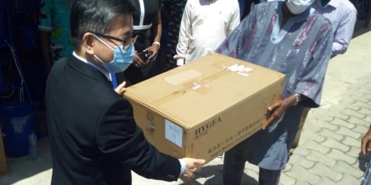 Communales de 2020 : La Chine appuie la Céna en matériels de protection sanitaire