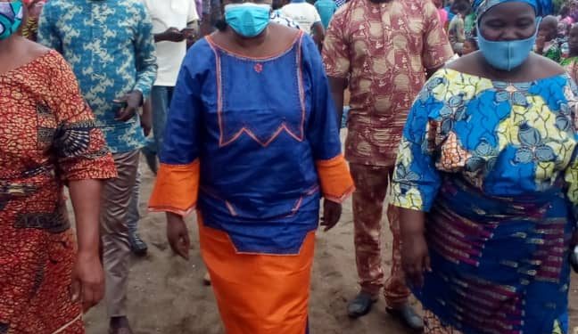 Site provisoire du marché de Houègbo : Le maire Adamazé au contact des usagers
