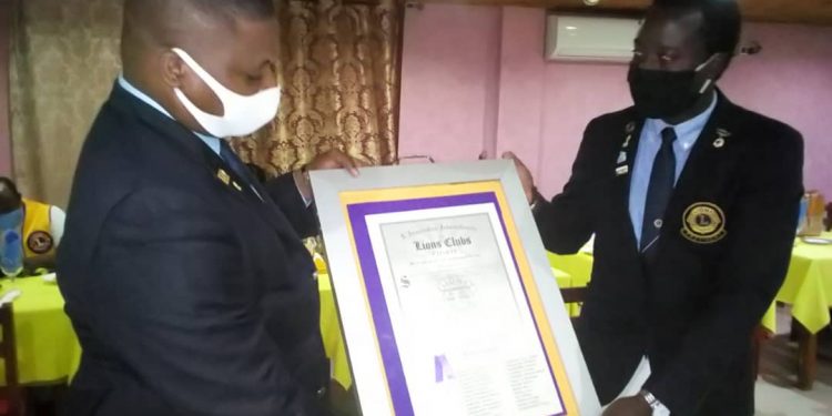 Lions club Cotonou les oliviers : Sèdolo Kpadé passe le témoin à Rodolphe Daizo
