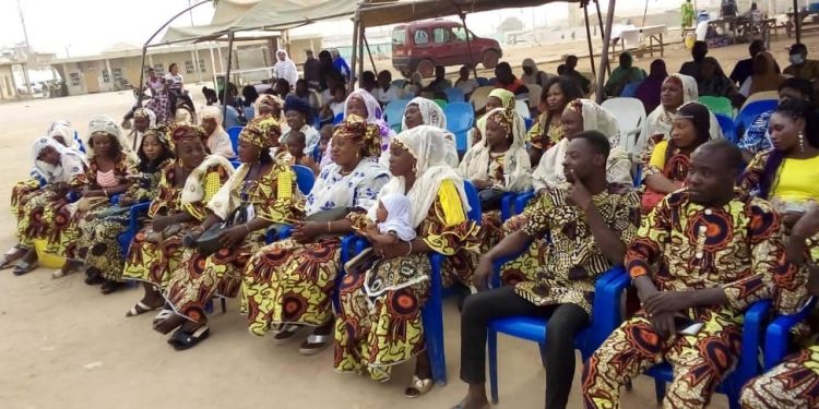 Fête annuelle de la cellule Yarakinnin de l&rsquo;Atctb : Charles Toko accompagne les artisans du Borgou
