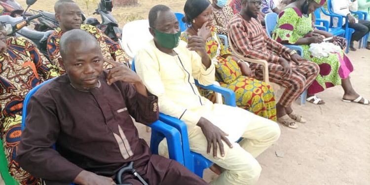Fête annuelle de la cellule Yarakinnin de l’Atctb : Charles Toko accompagne des artisans du Borgou
