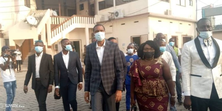 Daniel Edah après le dépôt de son dossier à la Céna : « Mon projet de société s’appelle la Grandeur du Bénin »