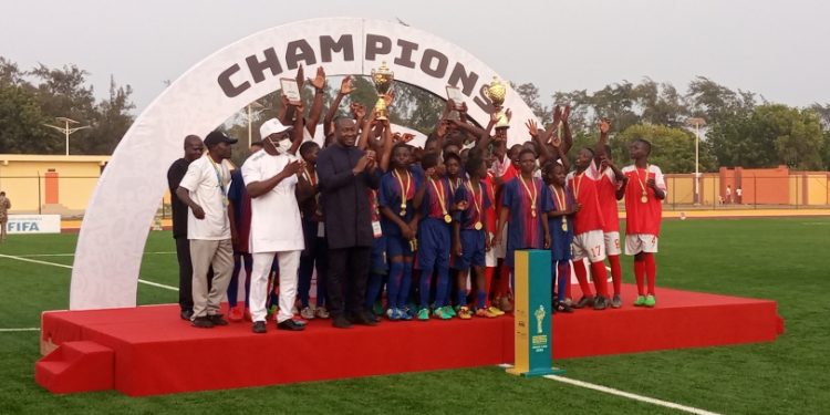 Clôture du championnat national scolaire de football chez les garçons et les filles : Avrankou et Bassila, les grands vainqueurs