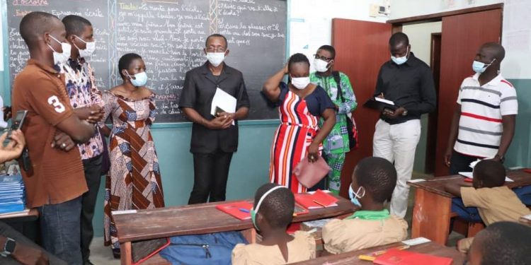 Suivi des activités avec les acteurs institutionnels : Une mission de Educo au Port de pêche et chez les Sœurs Salésiennes