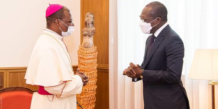 Reçu en audience après son ordination épiscopale : Mgr Dieudonné Datonou témoigne sa reconnaissance au président Talon