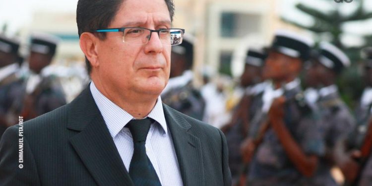 L&rsquo;ambassadeur de France au Bénin condamne les attaques terroristes du parc W