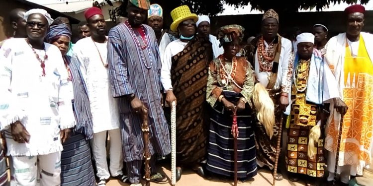 Hausse du prix de l’essence et du gaz au Bénin : La construction d’une raffinerie envisagée