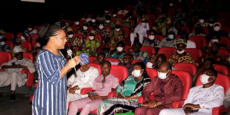 Tournée gouvernementale à Cotonou: Véronique Tognifodé éclaire les populations