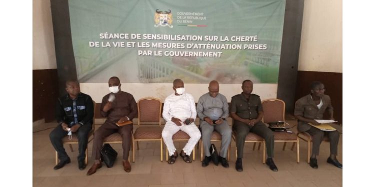 Cherté de la vie dans le Zou: les émissaires du gouvernement fournissent des informations à la base