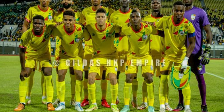 Battus 1-0 par les Mambas du Mozambique : Les Écureuils compromettent leur qualification