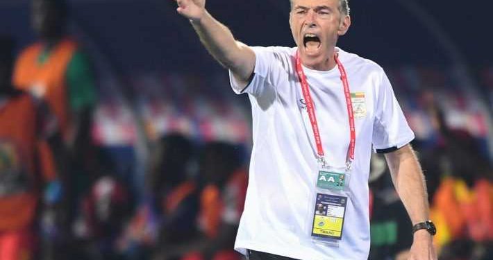 Staff des Écureuils du Bénin : Michel Dussuyer voit Latoundji favori