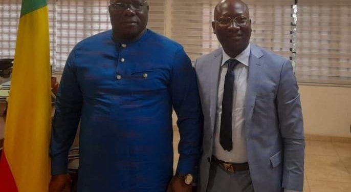 Audience au cabinet du maire d’Abomey-Calavi : Emmanuel Hounguèvou reçu par Angelo Ahouandjinou