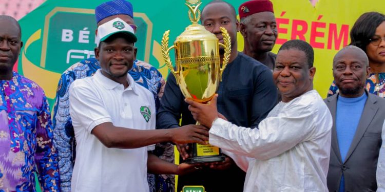 Super Ligue Pro de football du Bénin : les récompenses des meilleurs équipes et joueurs