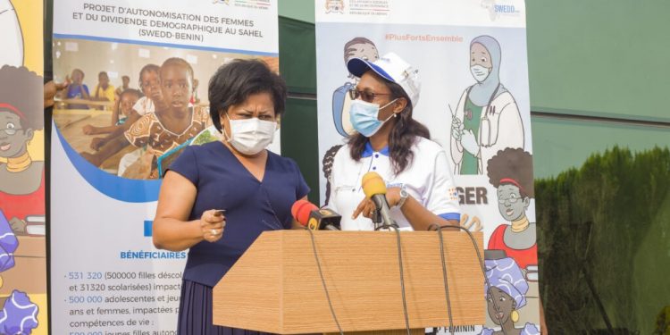 la ministre Véronique Tognifodé et la Coordonnatrice Swedd-Bénin exposent les avantages de la transition démographique