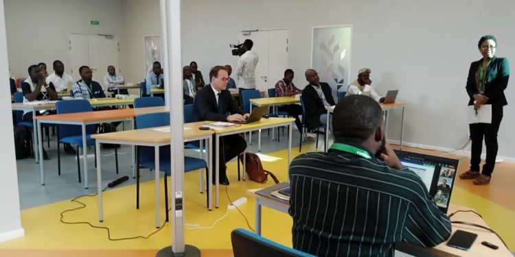 Audience à la Haac : Prosper Moretti s’entretient avec la présidente du Riarc, Latifa Akharbach