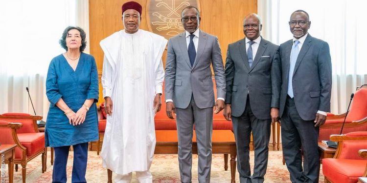 Palais de La Marina : Talon reçoit Omar Alieu Touray et Mahamadou Issoufou
