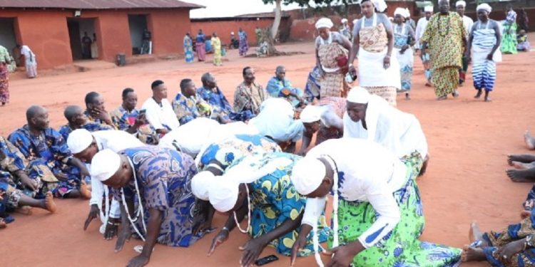 Cérémonie de Ganminvo en milieu fon : Une communion spirituelle des vivants avec l’au-delà