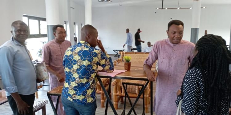 Noël pour les enfants hospitalisés au Chd-Op à Porto-Novo : Le Masm en mode papa Noël