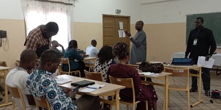 Noël pour les enfants hospitalisés au Chd-Op à Porto-Novo : Le Masm en mode papa Noël