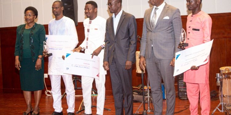 Construction de l’Unstim d’Abomey : Le site officiellement remis à l’entreprise en charge des travaux