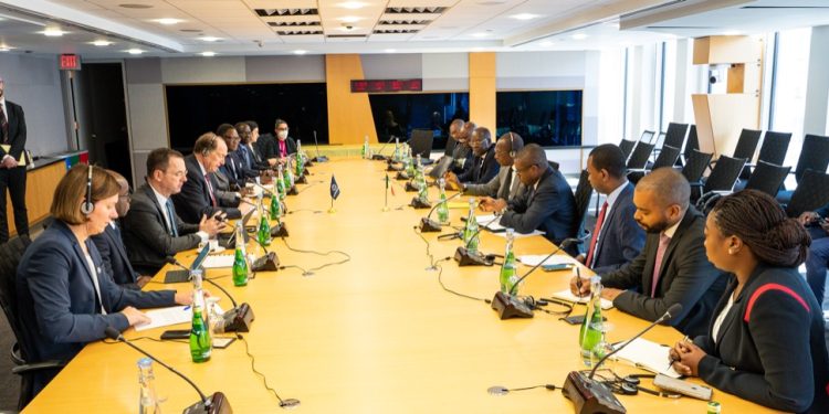 Sommet Usa-Afrique : Patrice Talon échange avec le président de la Banque mondiale