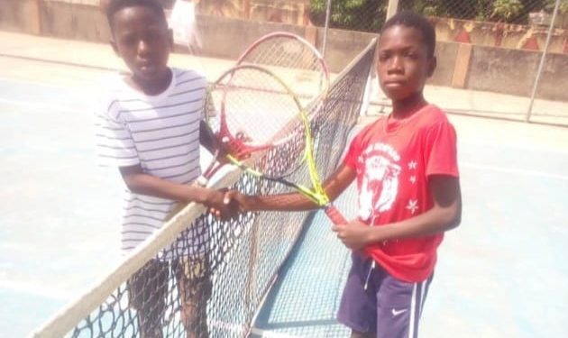 Tournoi de l’Espoir 2022 : Le tennis béninois regroupe de jeunes athlètes à Porto-Novo
