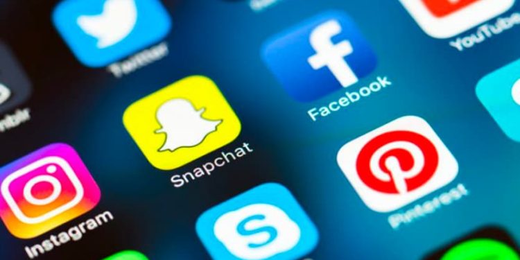 Réseaux sociaux : L’autre champ de bataille des Législatives