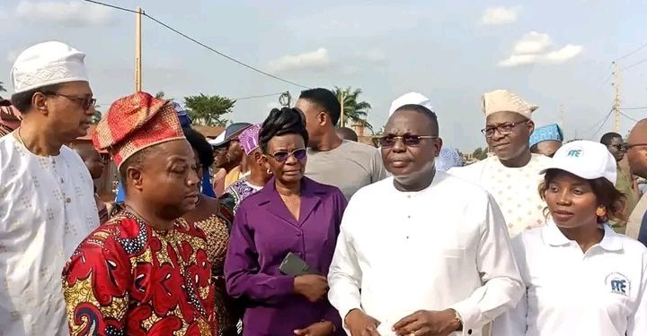 2ème édition du Concours Miss jumelle d’Afrique : Nadia Fadonougbo remporte la couronne