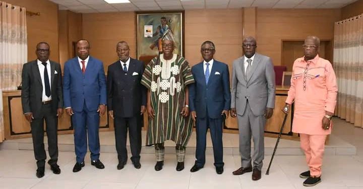 Cour constitutionnelle : Les anciens présidents Holo et Dossou immortalisés