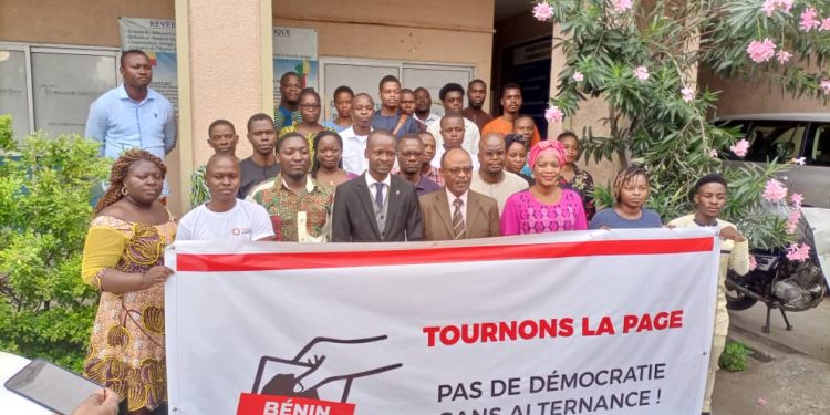 Mouvement « Tournons la page » : Défenseurs des droits humains et membres du bureau outillés sur la sécurité numérique