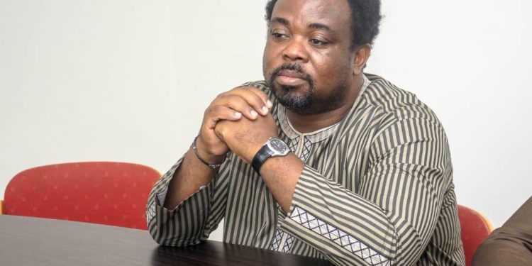 Organisation du 50ème championnat du monde de pétanque au Bénin : Oswald Homeky salue l’engagement de Idrissou Ibrahima