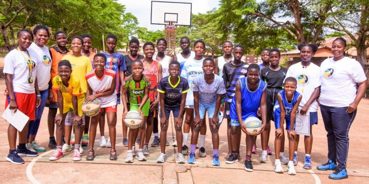Photo de famille des 20 bénéficiaires