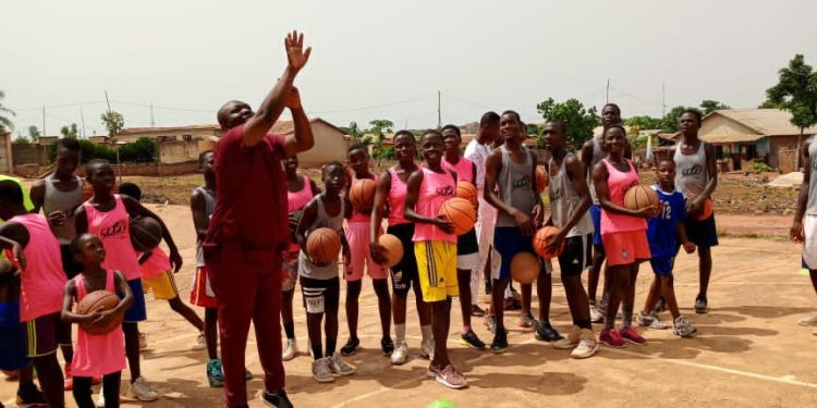 Couffo : La Ddsp soutient un camp de basketball au profit des jeunes