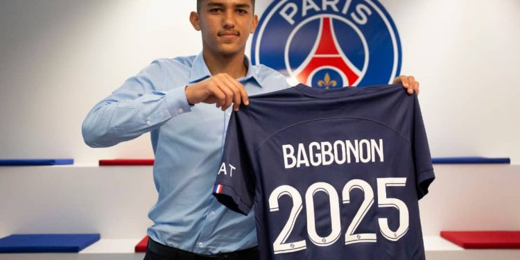 Football : Ethan Bagbonon signe un contrat stagiaire avec le Psg