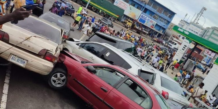 Cotonou : Plusieurs dégâts matériels dans un accident