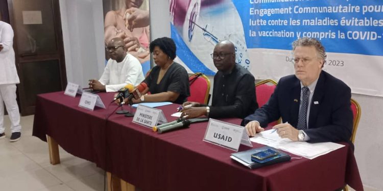 Lutte contre les maladies évitables par la vaccination : Les stratégies de communication sur les risques passées en revue