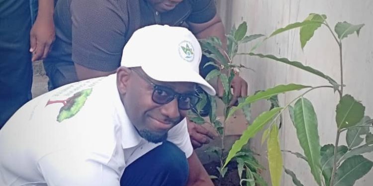 Journée nationale de l’arbre 2023 au Bénin : La Sgds-Gn contribue à la protection de l’environnement