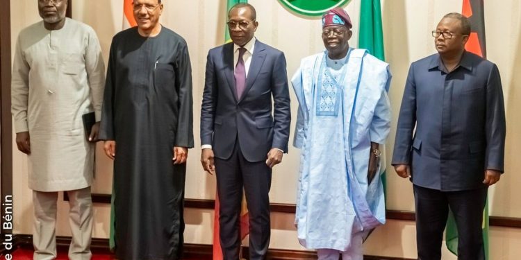 Rencontre de la troïka présidentielle de la Cedeao : Talon investi d’une nouvelle mission à Abudja