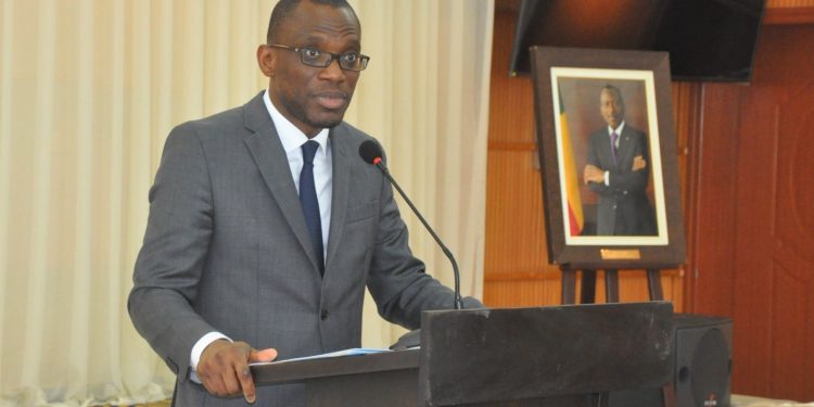 Sommet extraordinaire Uemoa-Cedeao sur la situation au Niger : Olushegun Bakari présente les conclusions à la presse