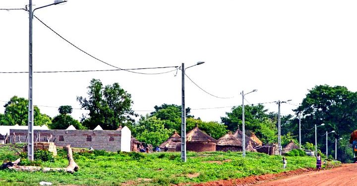 Viabilisation des zones rurales : 100 localités à électrifier