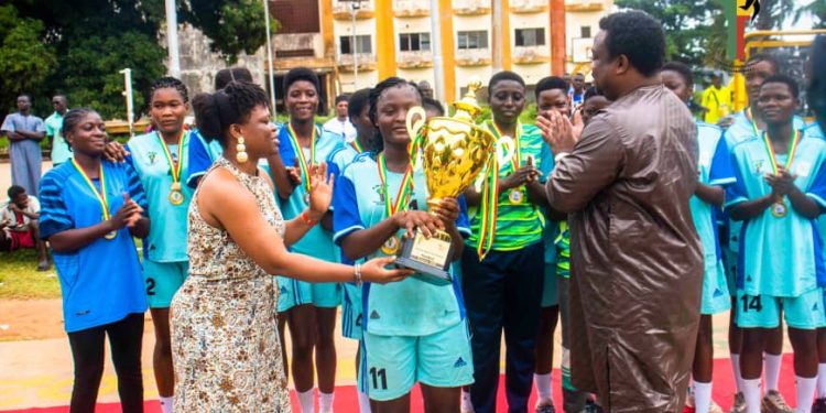 Tournoi « Sport au féminin » : Espoir Hbc de Parakou conserve son titre de champion