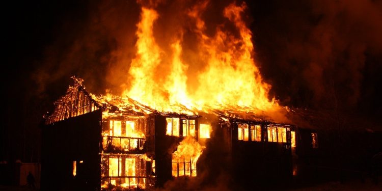 Incendie au Bénin : Voici les gestes à faire avant l’arrivée des sapeurs-pompiers
