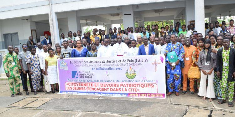 Citoyenneté et devoirs patriotiques : L’Iajp et ses partenaires engagent les jeunes dans la cité