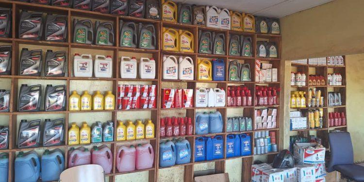 Bénin: Sept points de vente d&rsquo;huile à moteur non-agréés épinglés dans le Zou