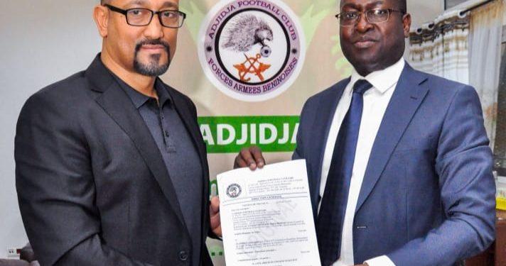 Football : Alain-André Landeut signe son contrat à la tête de Adjidja Fc