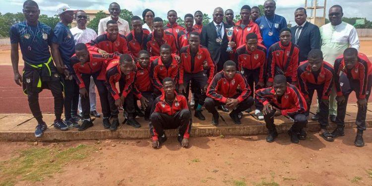 Médaillés d&rsquo;or et de bronze au tournoi scolaire qualificatif de la zone Ufoa B: Les élèves du Ceg Ste Rita honorés par le gouvernement